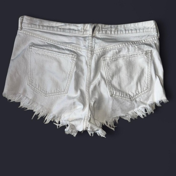 We The Free by Free People White Denim Shorts | Size 30 | Button Fly - Picture 4 of 9